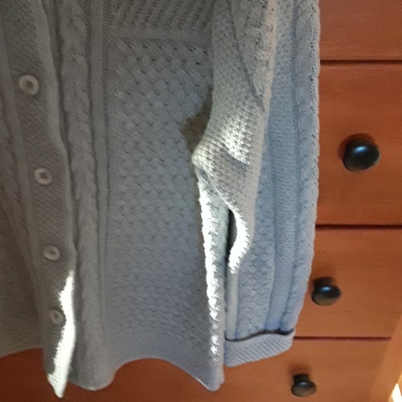 Sweater - Picture 4 of 4